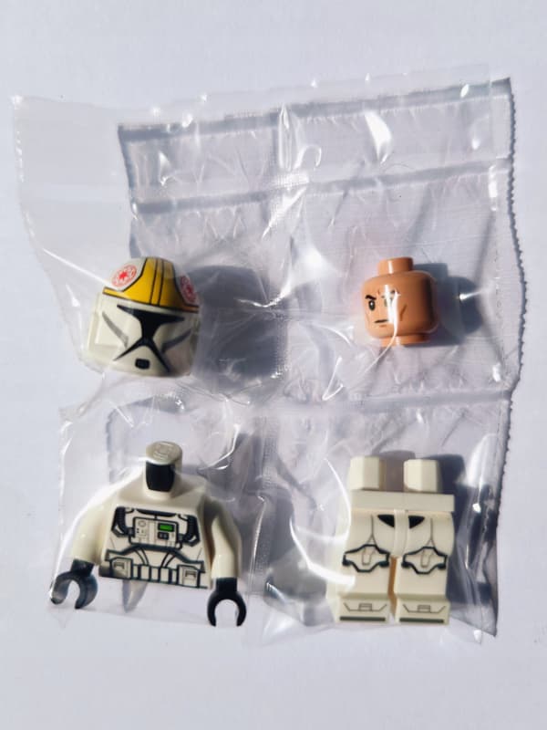 LEGO Star Wars Minifigure 75432 Clone Trooper Pilot sw1425 + blaster
