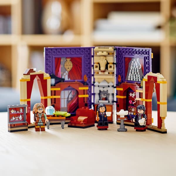 Lego 76396 Moments at Hogwarts: Divination Class