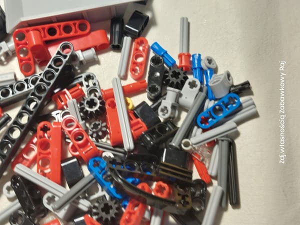 LEGO 8065 Mini Container Truck