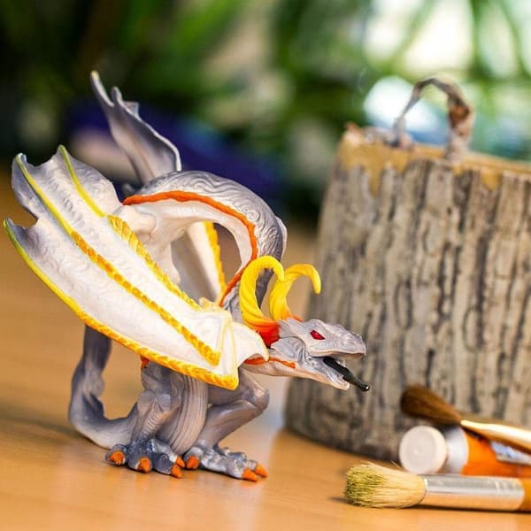 THE BURNING DRAGON - Safari Ltd. - 10143