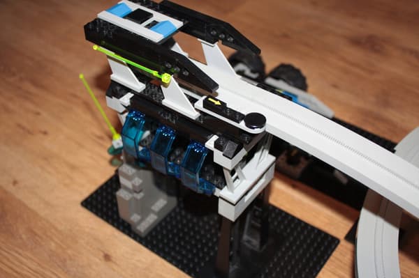 Lego Space 6991 Monorail Space Transport Base