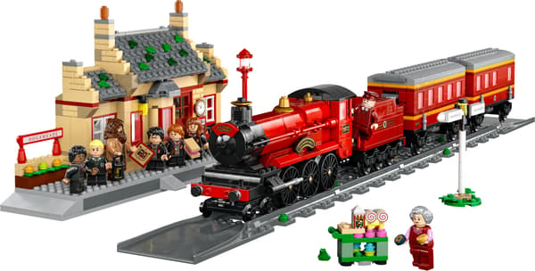LEGO Harry Potter 76423 The Hogwarts Express and Hogsmeade Station