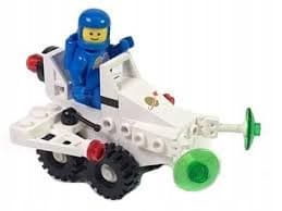Lego 6827 Strata Scooter – Classic Space 1987 – 100% complete.