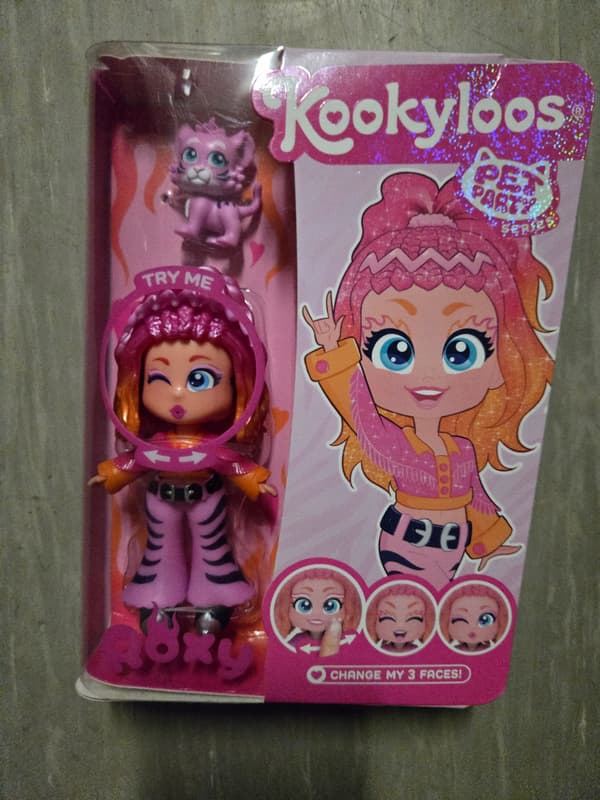 KOOKYLOOS ROXY Pet Party Series doll
