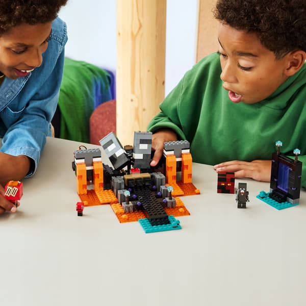 LEGO Minecraft 21590 Battle with the Wither