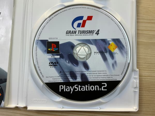 GRAN TURISMO 4 GT4 disc – very good+ condition, complete PS2 set