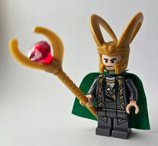 LEGO Super Heroes Loki Minifigure sh0033 sh033 /