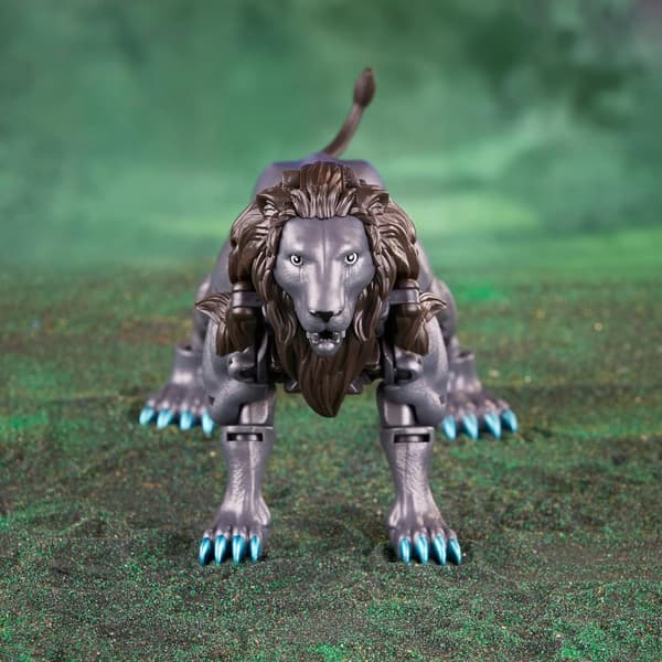 HASBRO Transformers Legacy Evolution Nemesis Leo Prime Figure