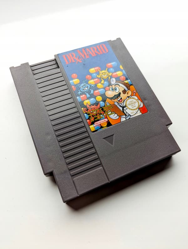 *** DR X MARIO NINTENDO NES ***