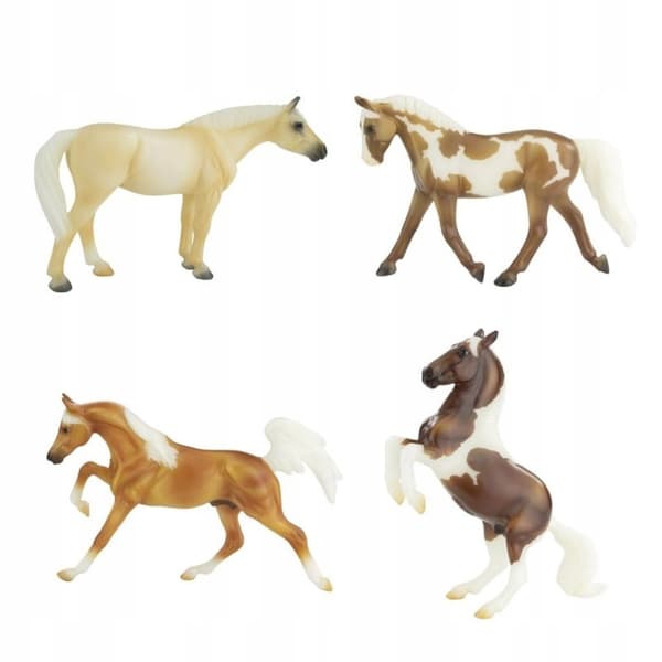 Breyer Stablemates 6226 – Piebald and Isabel horses
