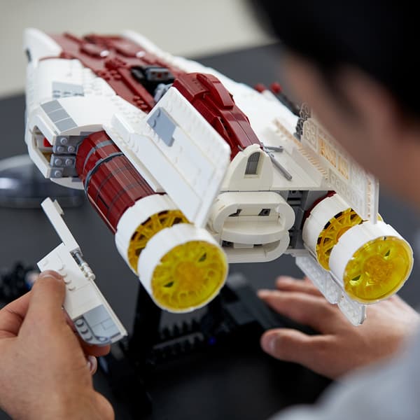 LEGO Star Wars 75275 A-Wing Fighter