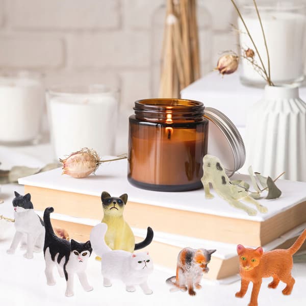 12 CAT FIGURINES IN VARIOUS COLOURS – DECORATION AND GIFT