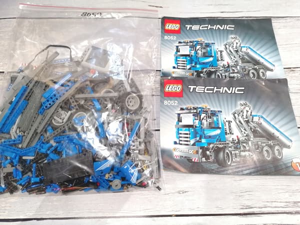 LEGO Technic 8052 Container Truck – Second-hand