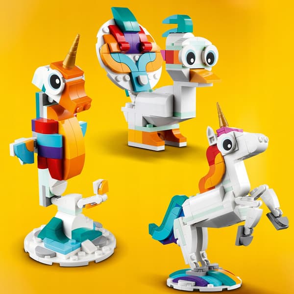 LEGO Creator 3-in-1 31140 Magical Unicorn