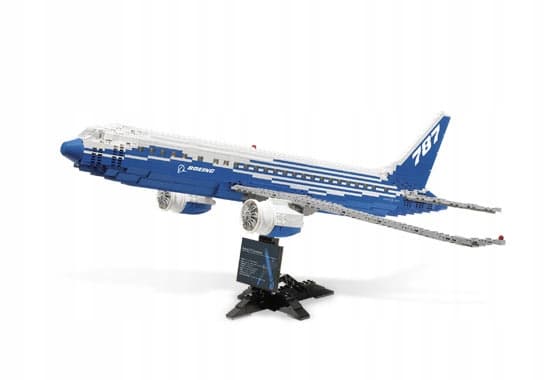 LEGO Creator 10177 Boeing 787 Dreamliner