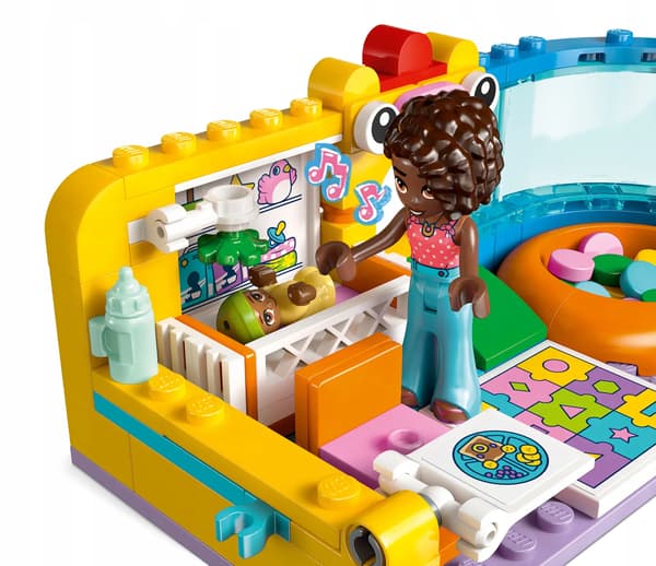 Aliya's younger sister's playroom 42645