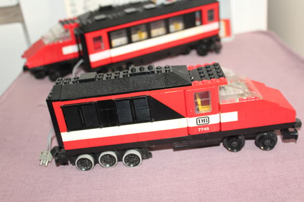 LEGO CITY TOWN CLASSIC TRAIN 7745 INSTRUCTIONS: TRAIN SET