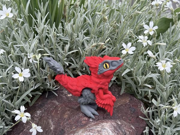 Pyroraptor dinosaur 3D moving figurine inspired by the feathered predator