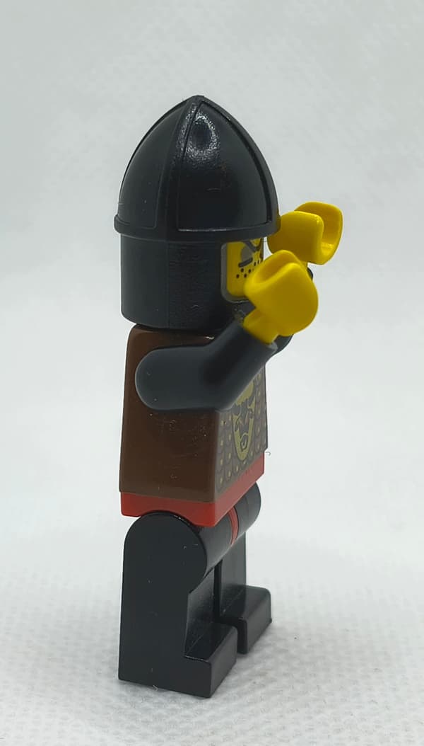 Lego figure cas044 Knight from Knights' Kingdom Castle