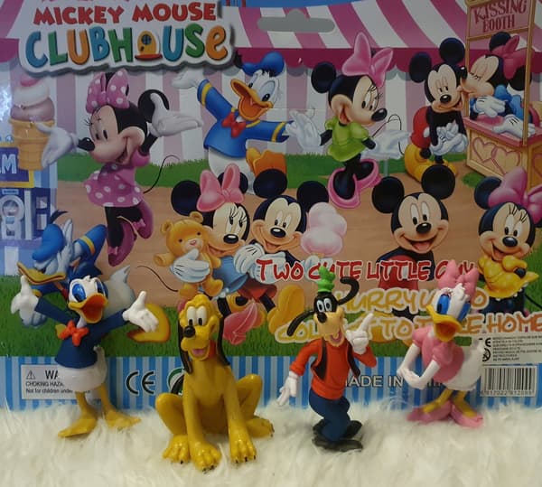 Set of 6 Mickey Mouse and Minnie Mouse figurines