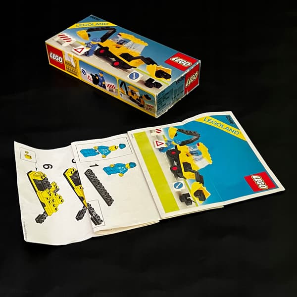6686 LEGO Yellow Excavator
