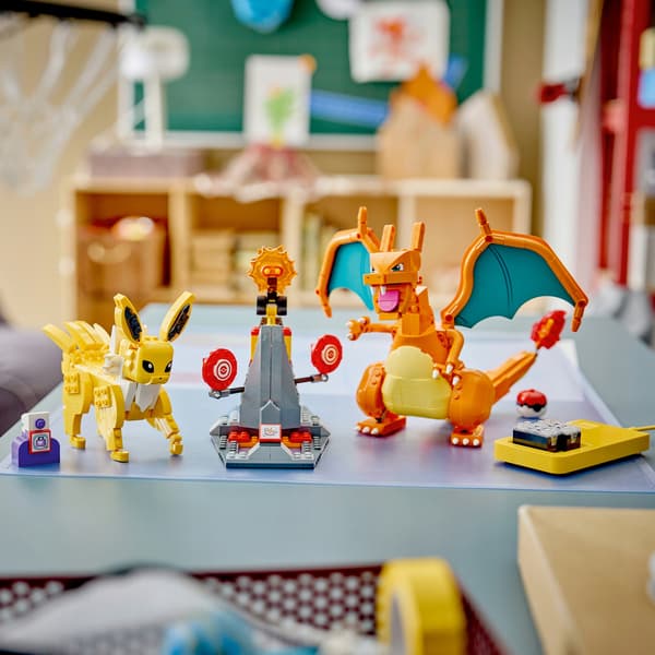 LEGO Pokémon 72167 SMART Play: Charizard vs Jolteon – The Final Battle