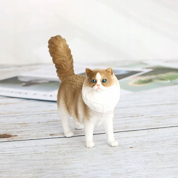 PLASTIC CAT MODEL – DECORATION AND TOY FOR CHILDREN