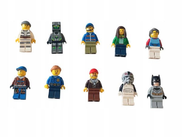 LEGO MIX figures – 100% LEGO – 10 random pieces + 2 free accessories