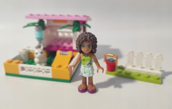 LEGO Friends 3938 Rabbit House – NEW
