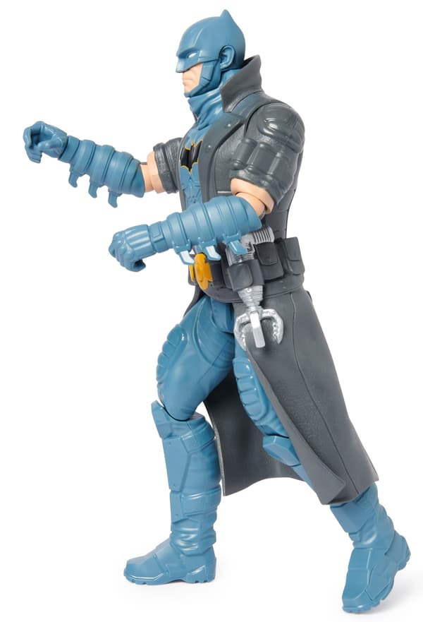 DC BATMAN ACTION FIGURE 30cm