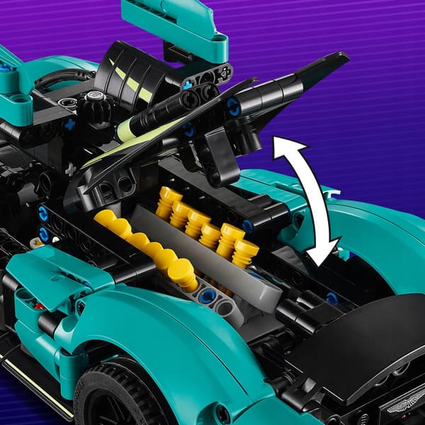 LEGO Technic 42208 Aston Martin Valkyrie