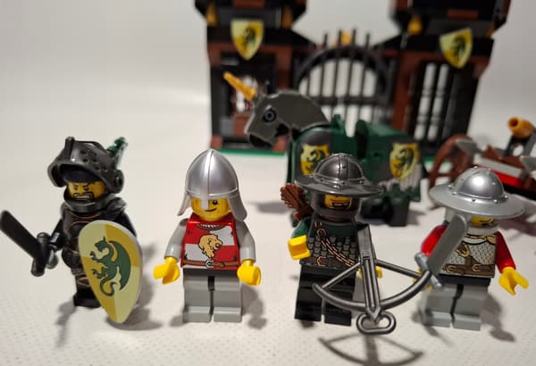 LEGO Kingdoms: 7187 – Escape from the Dragon’s Prison