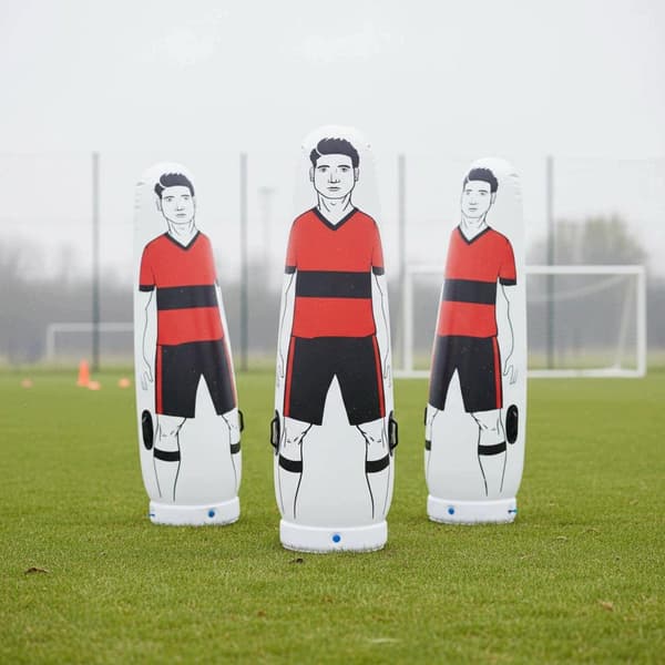 Unrestricted kicking dummy – Portable inflatable training wall