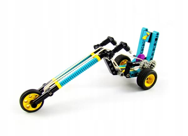 LEGO Technic 8202 Blast Off Chopper with Bungee Cord Power!