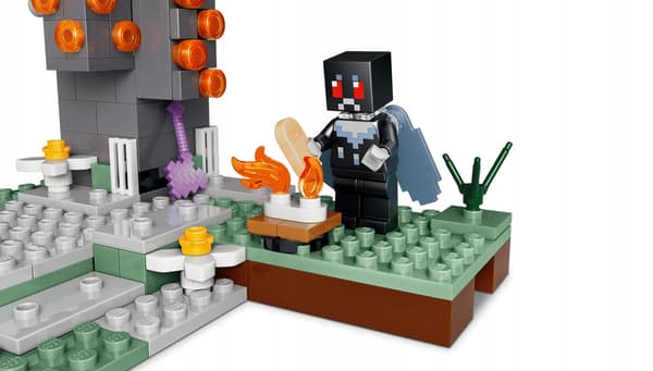 LEGO Minecraft: The Withered Garden_21586