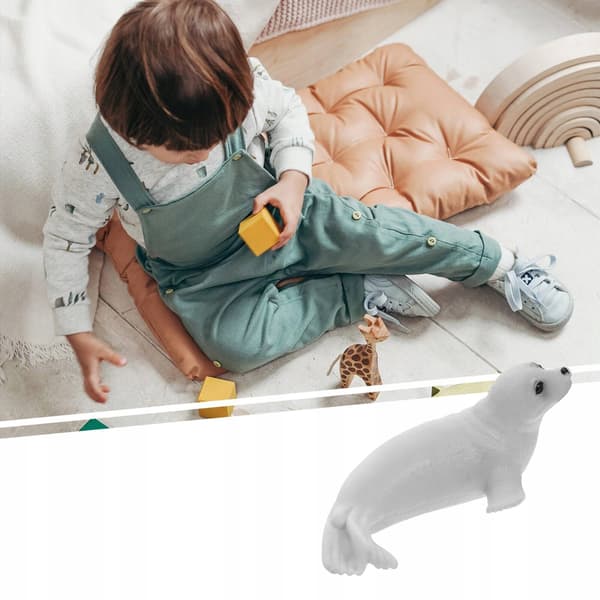 WHITE PLASTIC SEAL FIGURINE FOR DECORATION