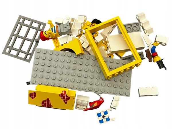 6259 LEGO Governor Broadside’s Prison