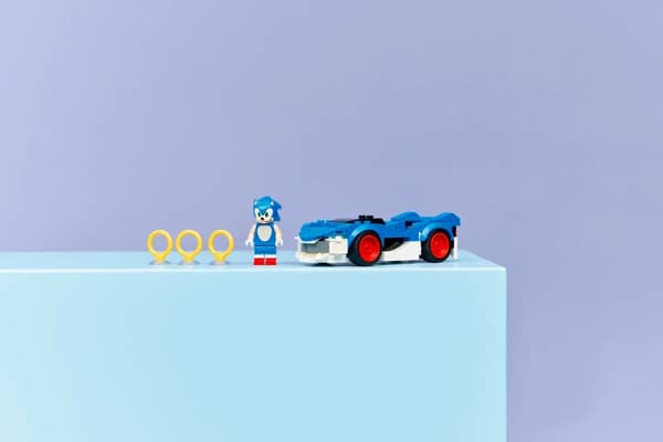 LEGO SONIC THE HEDGEHOG SONIC: SPEEDSTER LIGHTNING BUILDING SET 77117