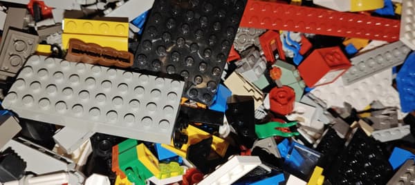 LEGO BRICKS BY WEIGHT, ORIGINAL RANDOM MIX 0.5 KG