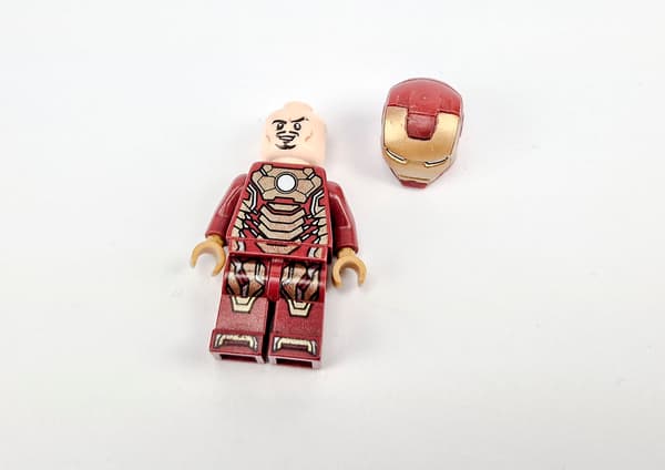 :: LEGO Super Heroes Iron Man Figure ::