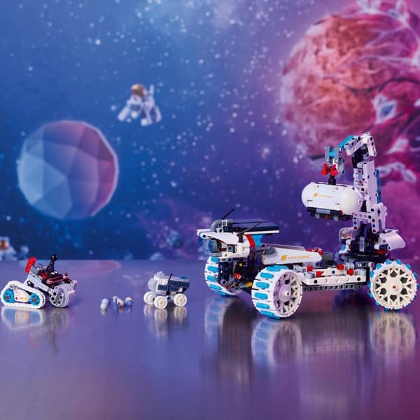 LEGO 42211 TECHNIC Lunar Outpost Space Rover