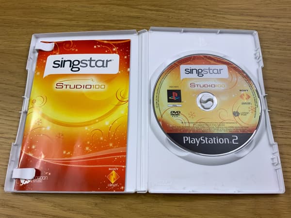 SINGSTAR STUDIO 100 ‘Ideal’ disc – PS2 bundle