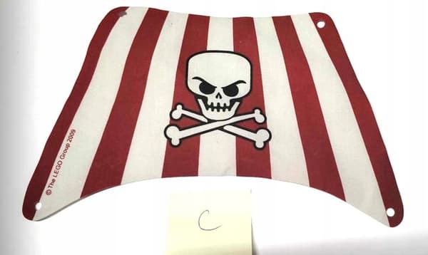 122S5. Large Lego pirate sail for a pirate ship