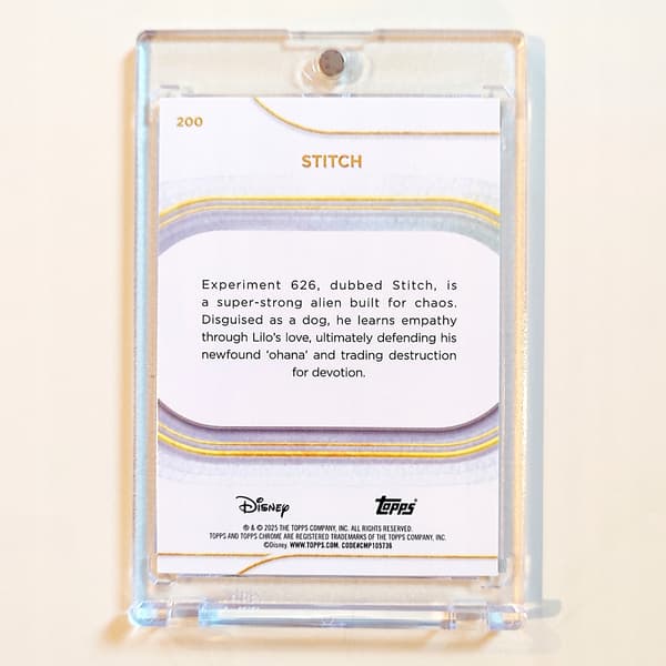 Topps Chrome Disney Card – Stitch – Yellow Mini Diamonds Refractor