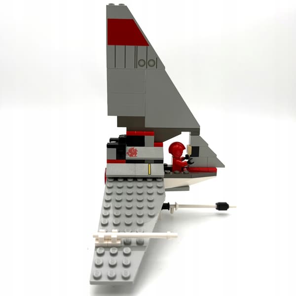 Lego Star Wars 4477 – T-16 Skychopper from 2003