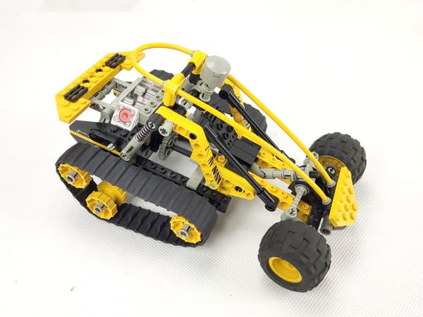 LEGO Technic – Mountain Rambler Off-Road Vehicle