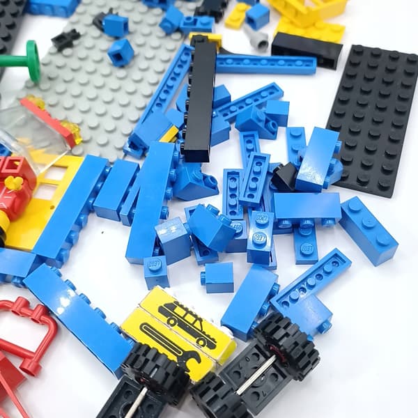 LEGO Legoland Town 6363 Garage & Car Workshop