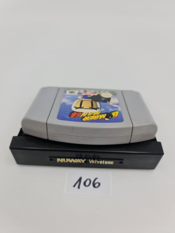 NINTENDO 64 BOMBER MAN 64