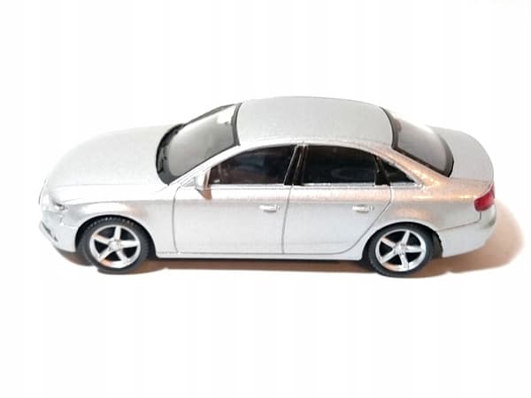 Welly 1:43 scale model – Audi A4