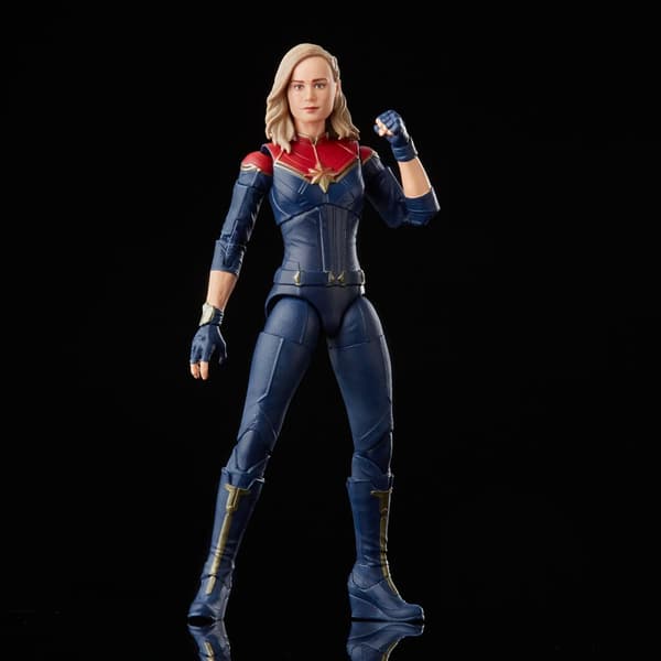 MARVEL LEGENDS SERIES: THE MARVELS – ORIGINAL CAPTAIN MARVEL FIGURE